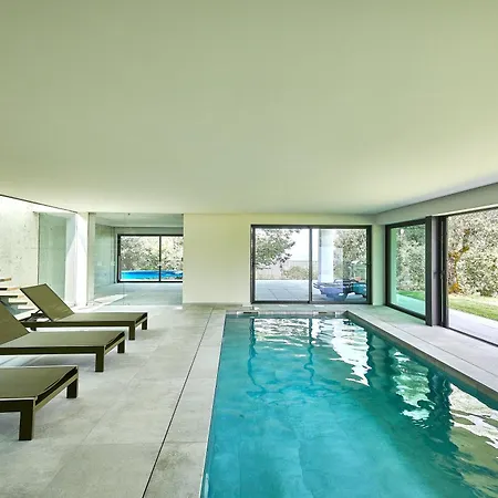 Villa Villa With Indoor Heated Pool Ponte da Barca